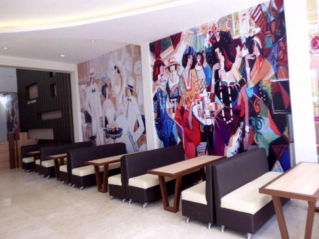 City Hotel Tasikmalaya Kültér fotó